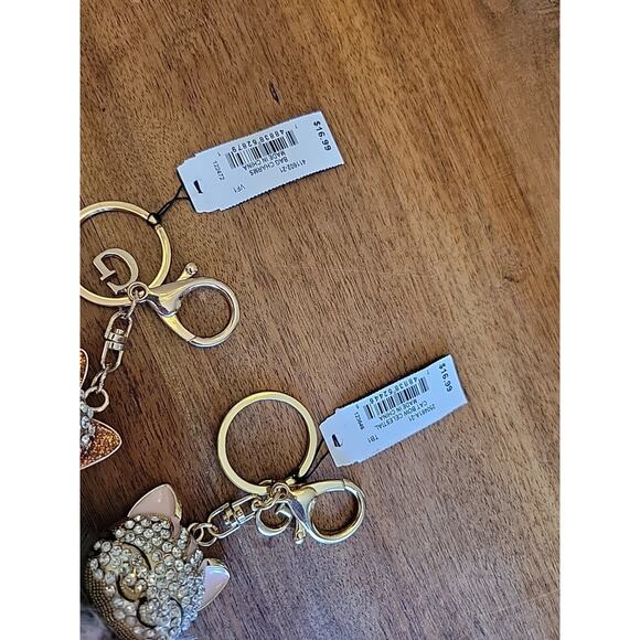 Guess Fuzzy Key Ring Lot Of 2 Cat Kitty Pink - Picture 4 of 8